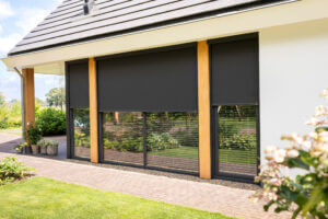 Screens halficht zijkant huis - SunLub